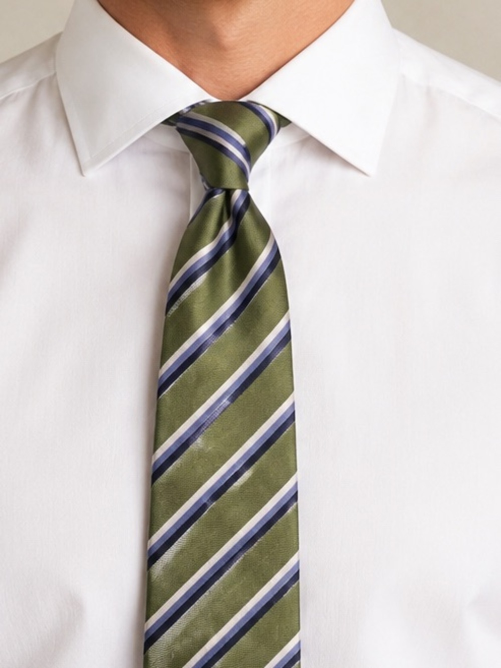Petronius Silk Green Tie with White and Blue Diagonal Stripes